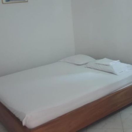 Hostal La Estrella Real Arboletes Buitenkant foto